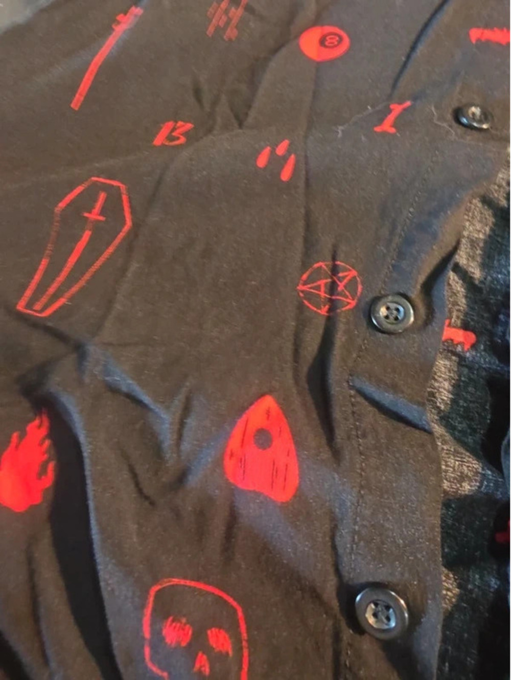 Button up - Picture 2 of 7